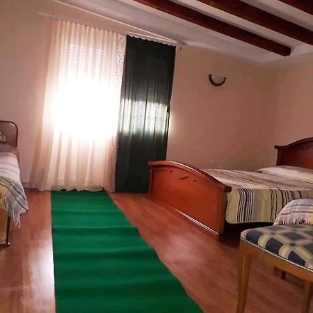 Vila Verd Korce Exterior foto